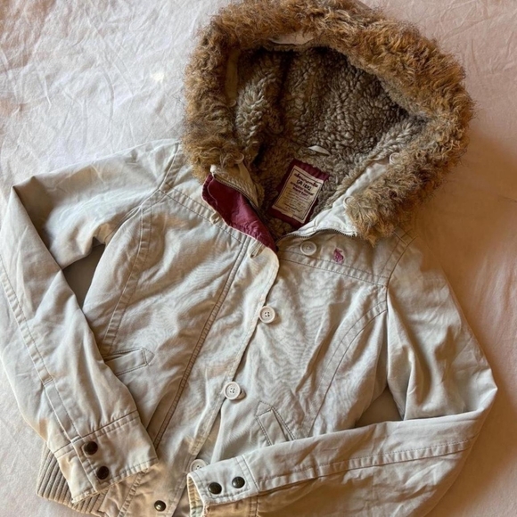 Abercrombie & Fitch Jackets & Blazers - ISO abercrombie vintage pink and white jacket